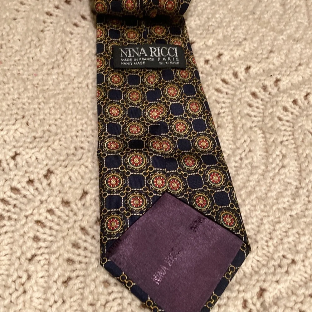 Nina Ricci Paris France 100% silk tie vintage